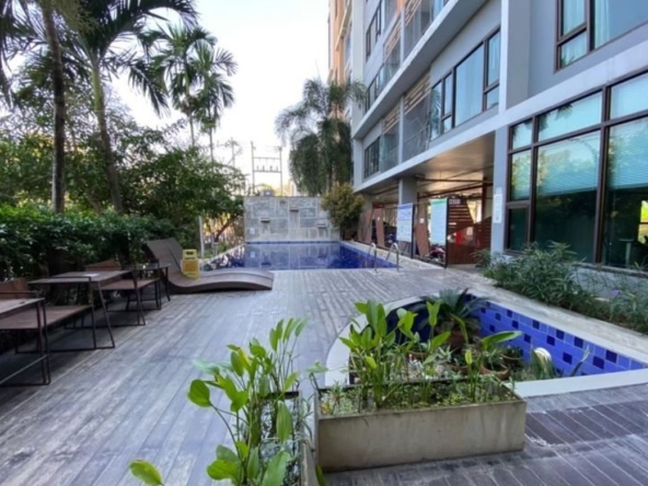 2 bed unit with pool view for sale in Muang Chiang Mai-P-PCS559