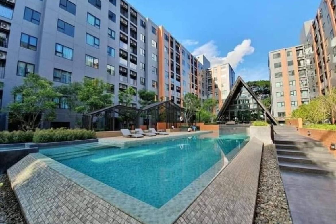 Rent/Sell EscentVille Resort-style luxury condo pool view Good location-J-JOY1694