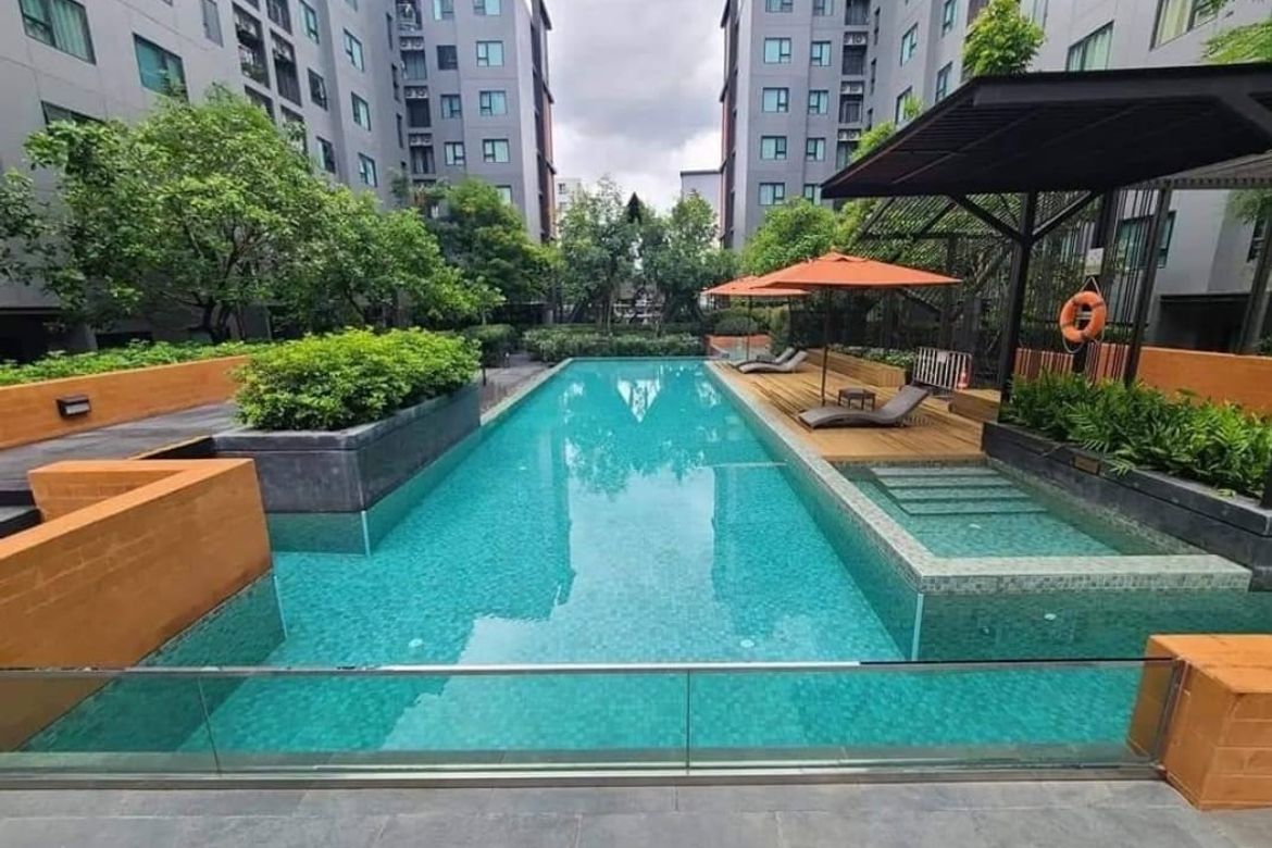 Rent/Sell EscentVille Resort-style luxury condo pool view Good location-J-JOY1694