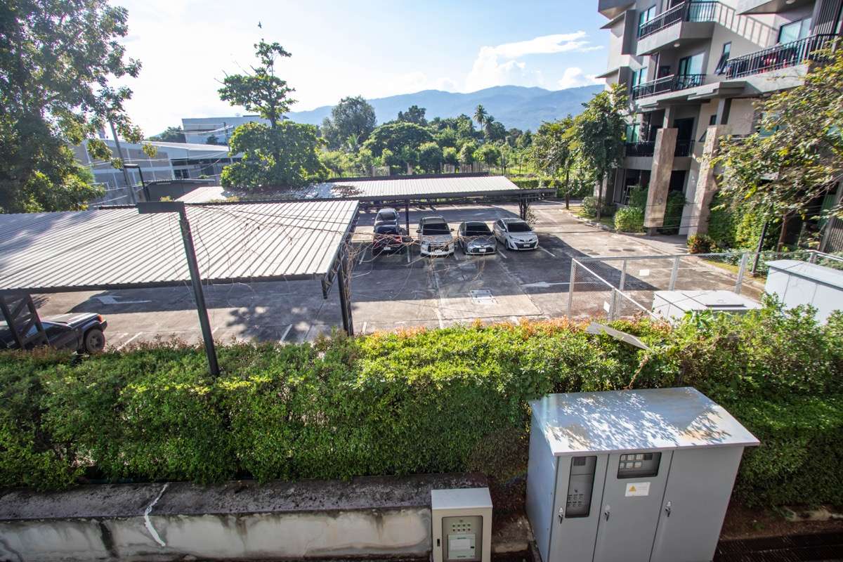 Himma Garden Condominium opposite Lanna Golf Course For Sale-PH-HM003