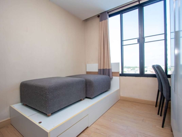 Two-bedroom condo for sale at Trams Condominium Jed Yod-PH-TRAMS039