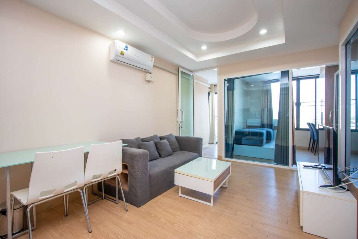 Two-bedroom condo for sale at Trams Condominium Jed Yod-PH-TRAMS039