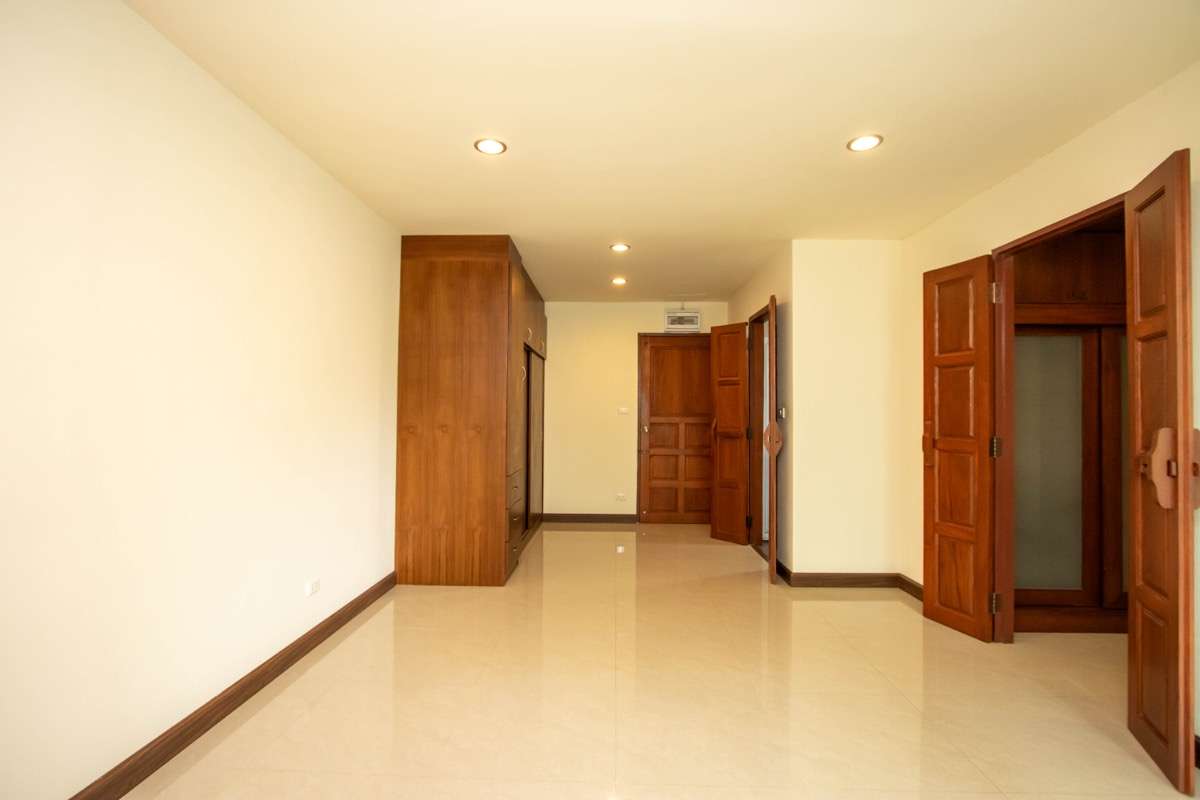 For Sale: Spacious 2-Bedroom Condo with Stunning Views at Ban Hor Kham Apartments