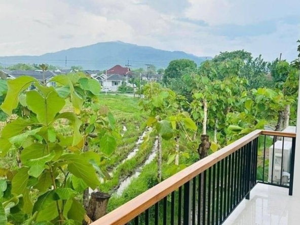 Hang Dong Chiang Mai. only 10 minutes drive from Chiang Mai International Airport.-CMB-CMB04788