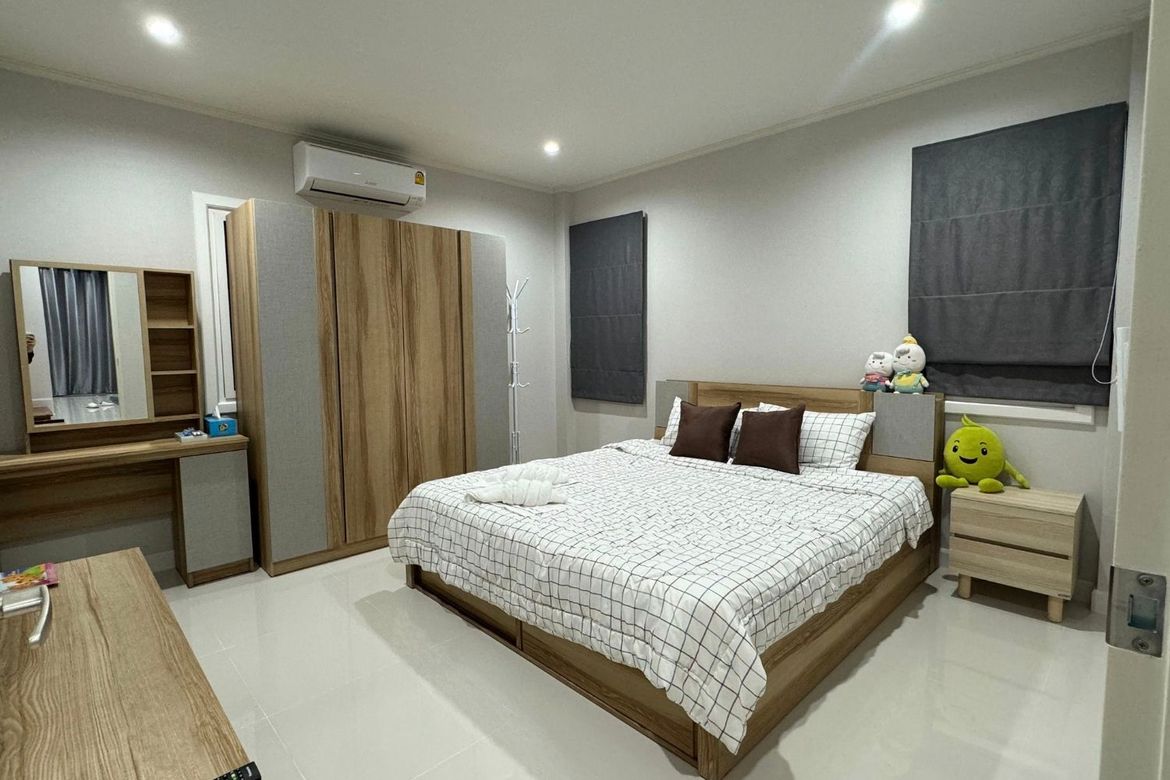 4 Bedrooms 2 Storey house for rent in Hangdong-SM-Sta-1570