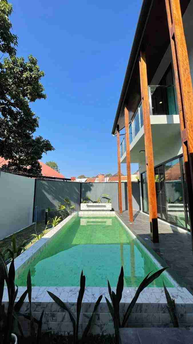 Pool villa