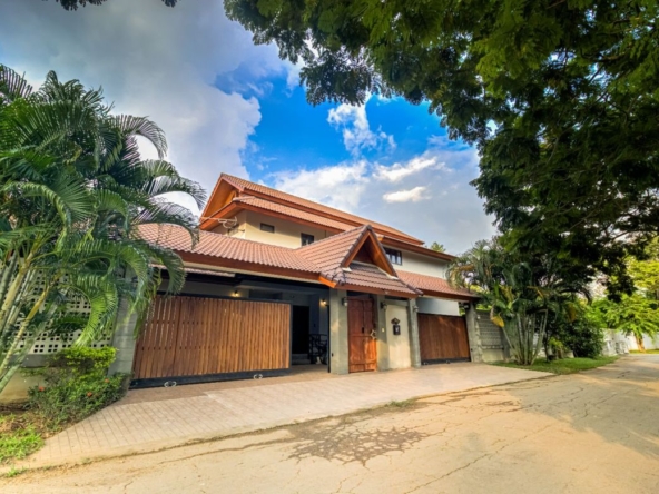 Stunning 5 Bedrooms Two-Story Home for Rent in Baan Wang Tan Village-KMP-HRMC8079D