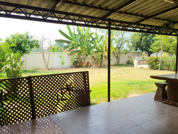 spacious area (San Kamphaeng)-J-JOY1497