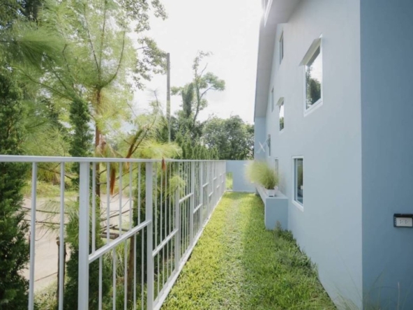 For Rent/ Sale Modern Europe Pool Villa in Private community near Ruamchok plaza and Central Festival. Not far from Prep International and NIS Interna-CMB-CMB04776