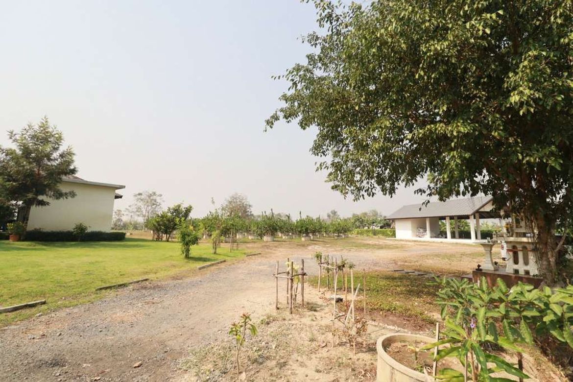 A large house on 14 rai of land for sale