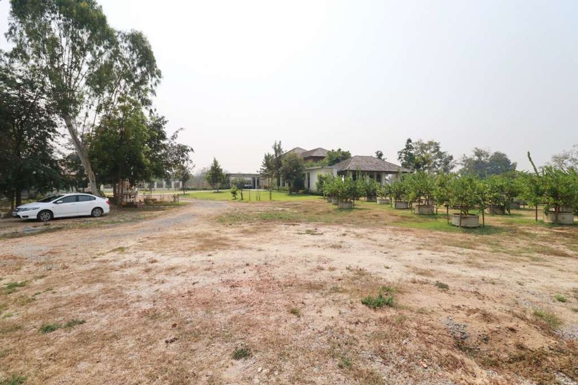 A large house on 14 rai of land for sale