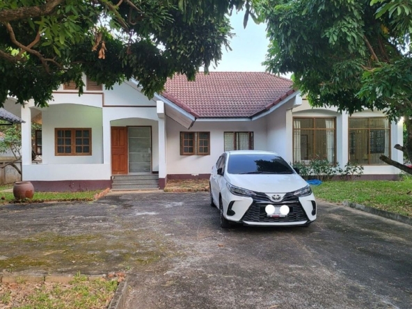 House for sale near Kad Farang