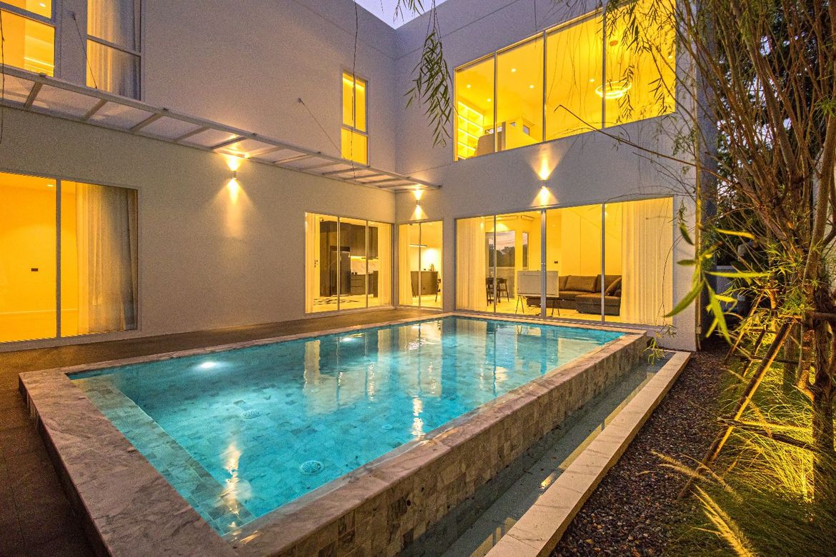 4 Bedrooms Luxurious Modern Minimalist Home at an Unbeatable Price: 13.99 Million THB-KMP-017986D