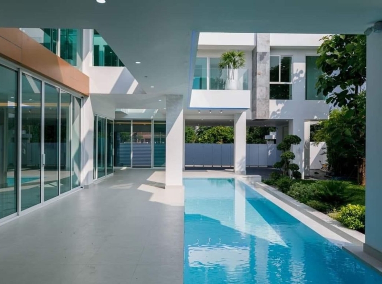 HSHD4452 Pool Villa 8 Bedrooms for sale in Hang Dong