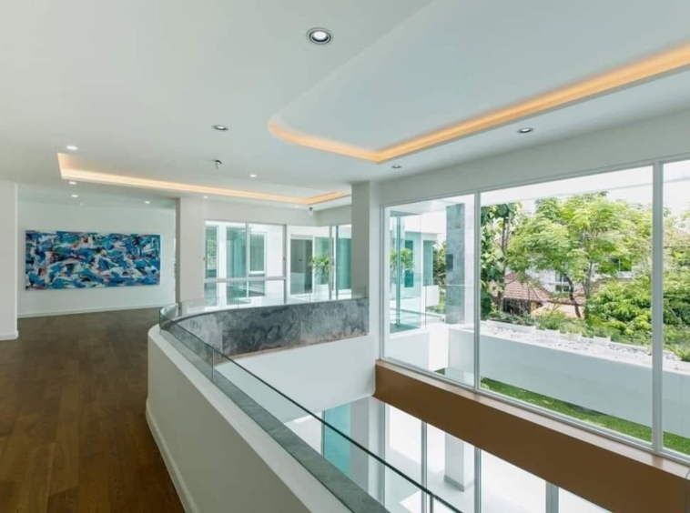 HSHD4452 Pool Villa 8 Bedrooms for sale in Hang Dong