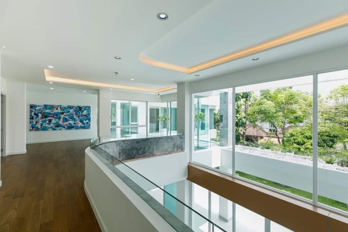 HSHD4452 Pool Villa 8 Bedrooms for sale in Hang Dong