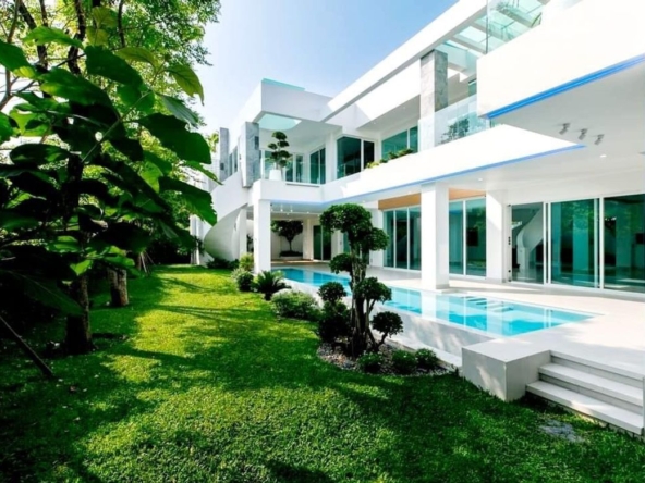 HSHD4452 Pool Villa 8 Bedrooms for sale in Hang Dong