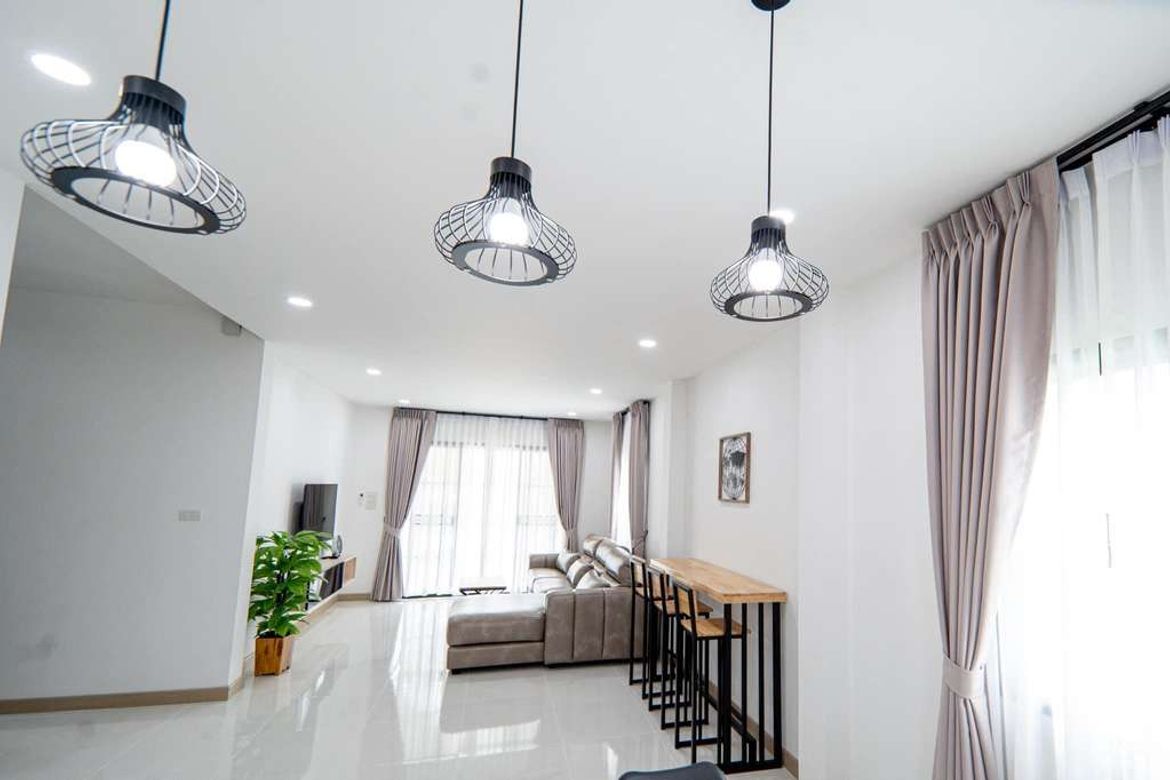 Newly Built 2-Story House for Sale in Hang Dong Area. Convenient location close to the city.-KMP-HSHD7604D