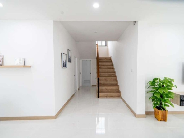 Newly Built 2-Story House for Sale in Hang Dong Area. Convenient location close to the city.-KMP-HSHD7604D