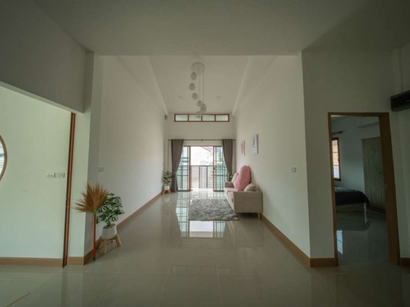 Minimal House with 3 Bedrooms near Kad Farang