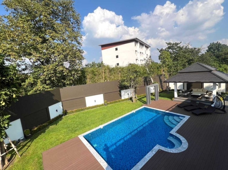 Brand new 5 bed with private pool for sale in Hang Dong