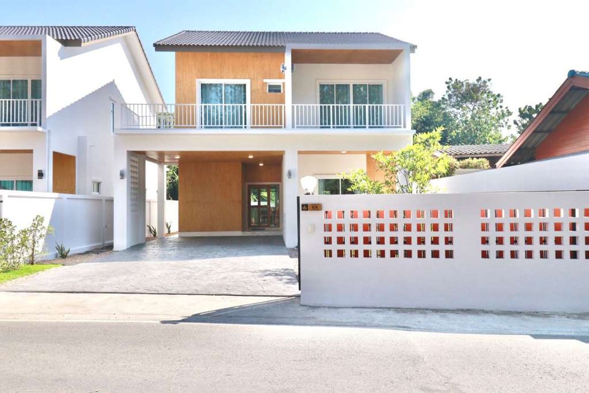 4 Bedrooms detached house for sale Minimal Muji style in Mueang Kaew