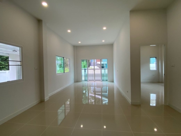 Brand new 3 bed house for sale in Don Kaew