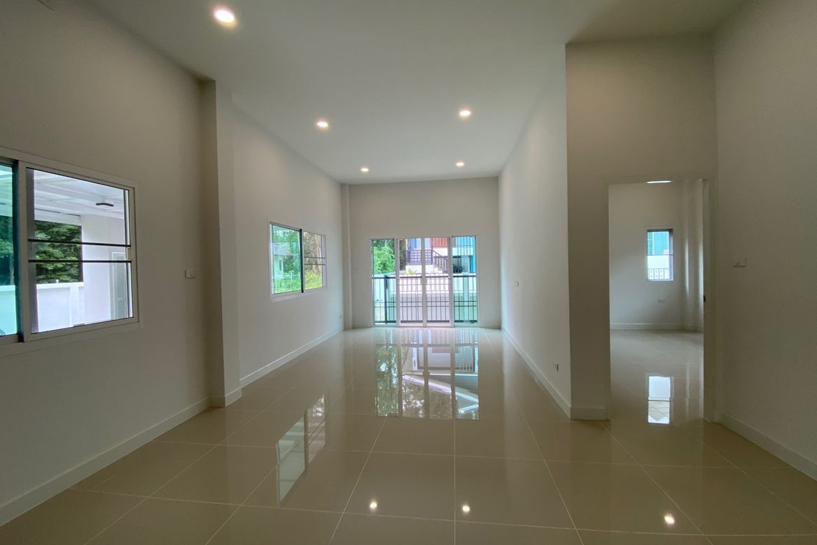 Brand new 3 bed house for sale in Don Kaew