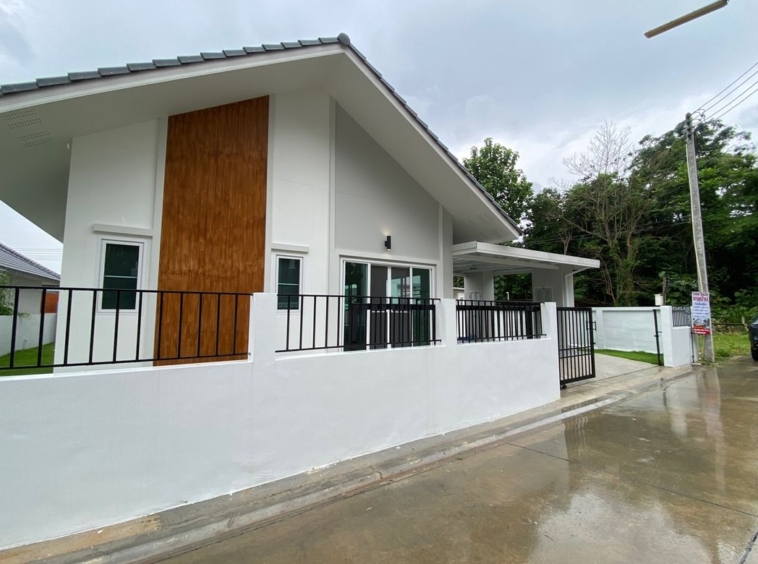 Brand new 3 bed house for sale in Don Kaew