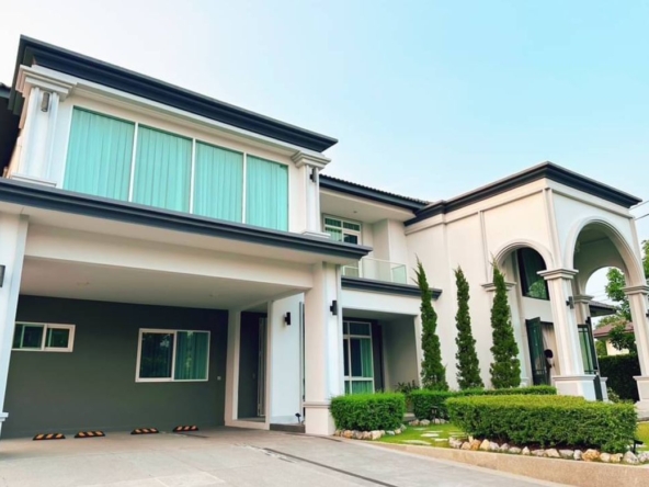 For Sale a Luxury House with mountain view in Premium Quality Housing Project in Muang Chiang Mai.-CMB-CMB04783