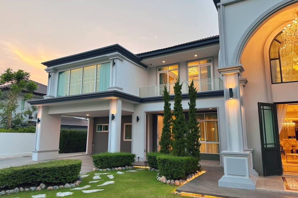 For Sale a Luxury House with mountain view in Premium Quality Housing Project in Muang Chiang Mai.-CMB-CMB04783