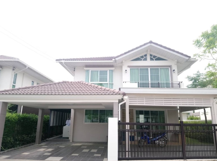 2 storey detached house for sale House in the project