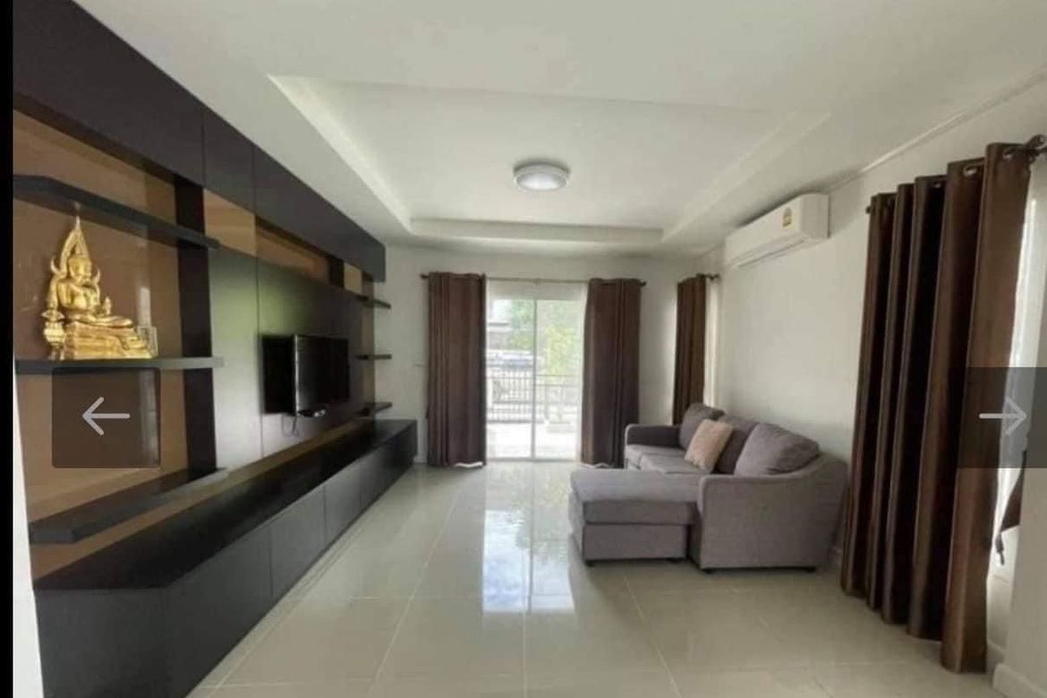 House for sale with furniture near Ruamchok Intersection