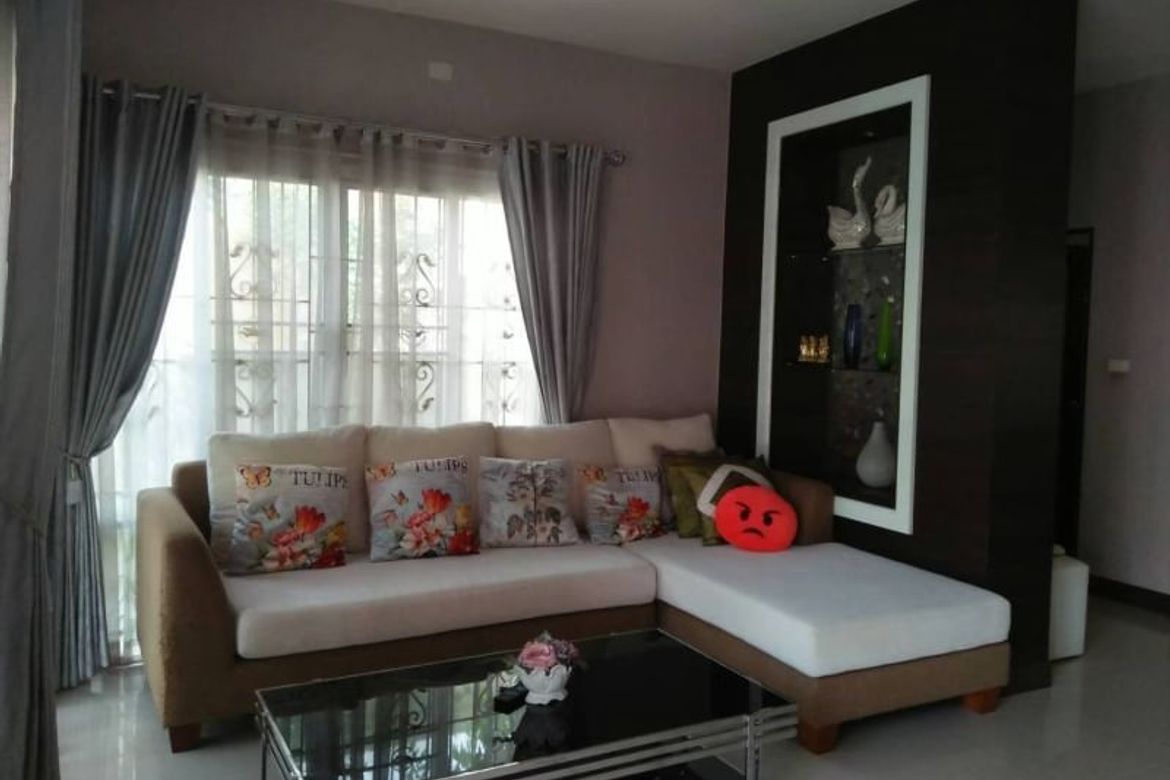 House for sale with furniture Characteristics of the house with high ceilings and wide open spaces. The strong house structure has been standardized a-J-JOY1433