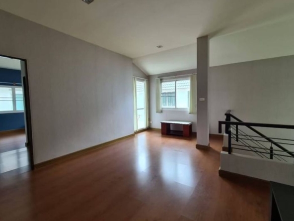 House for sale with furniture Characteristics of the house with high ceilings and wide open spaces. The strong house structure has been standardized a-J-JOY1433