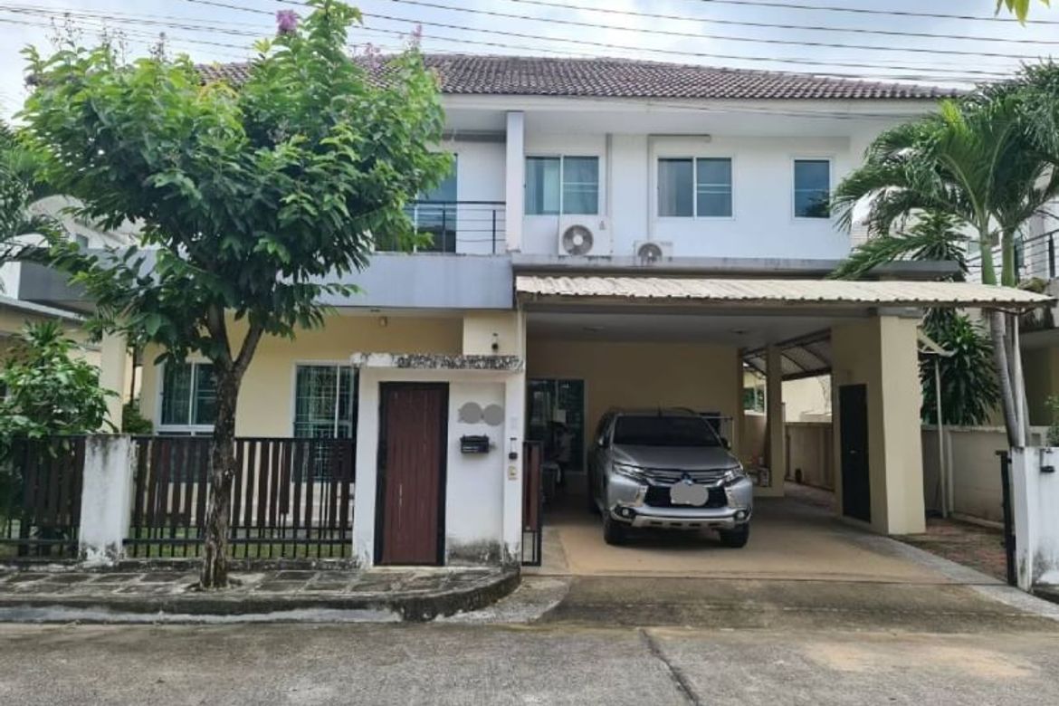 House for sale with furniture Characteristics of the house with high ceilings and wide open spaces. The strong house structure has been standardized a-J-JOY1433