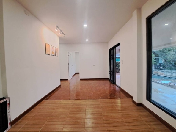 House for sale in Wang Tan