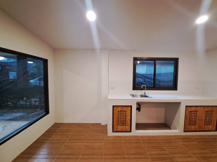 House for sale in Wang Tan