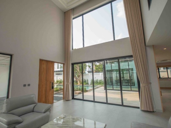 16.7 MB. 4 Bedrooms Newly Built House Starting Million Baht in an Excellent Location in Mae Hia