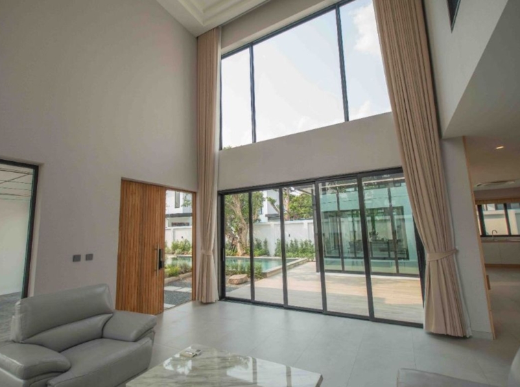 16.7 MB. 4 Bedrooms Newly Built House Starting Million Baht in an Excellent Location in Mae Hia