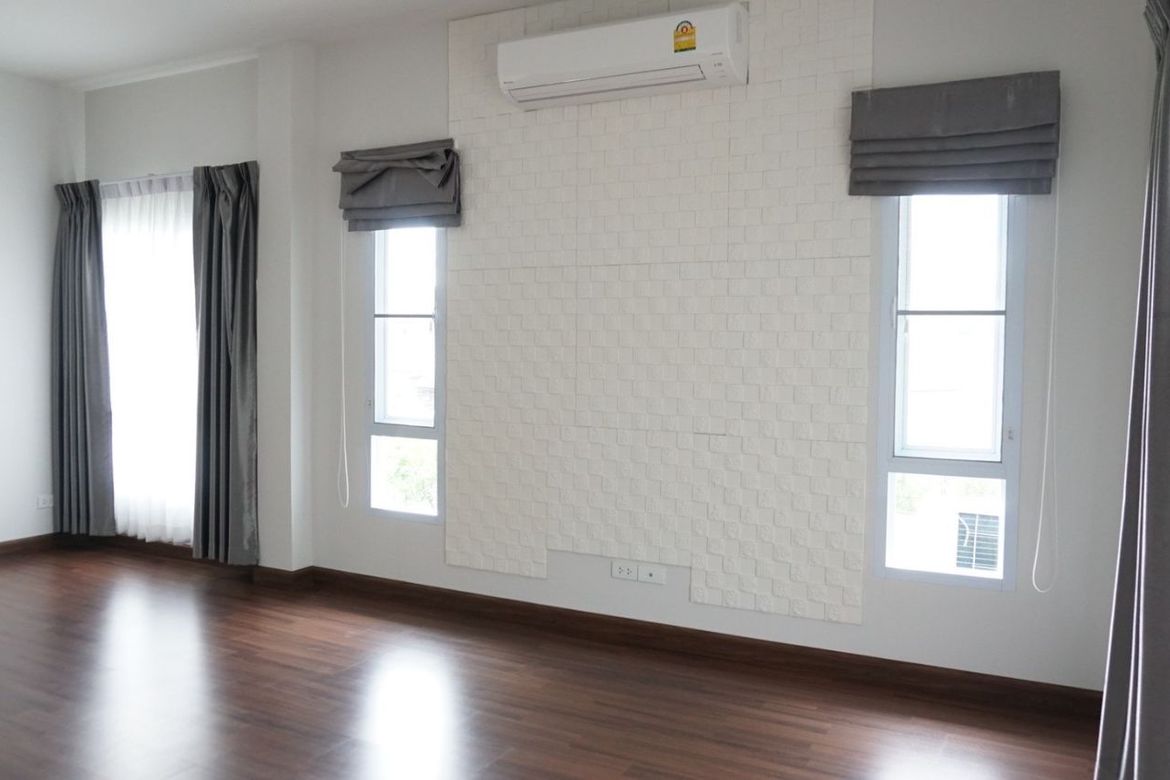 2-storey detached house for sale in The Prego project New San Kamphaeng Line -------c area-J-JOY1658