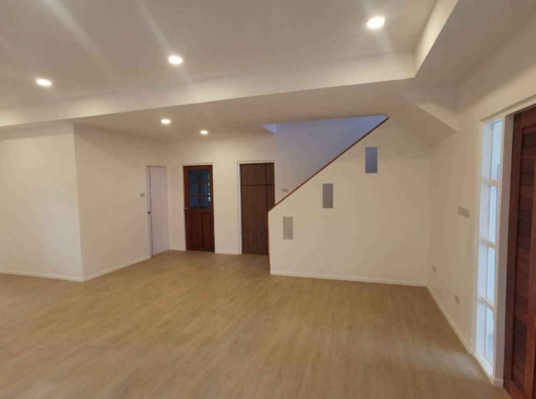 House for sale Mitmook Village (San Kamphaeng)-J-JOY1698