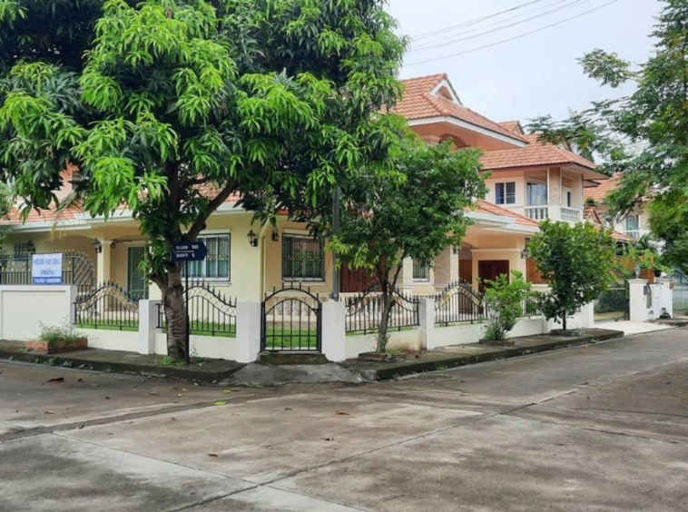 2 storey house for sale