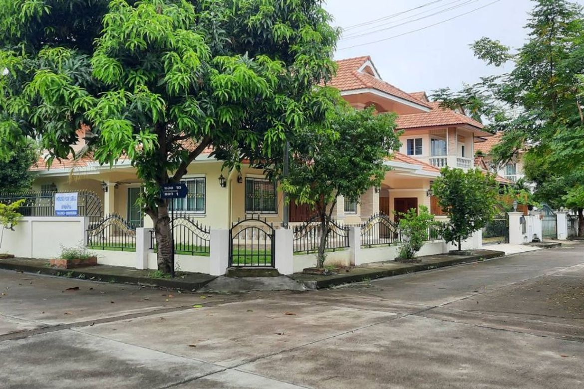 2 storey house for sale