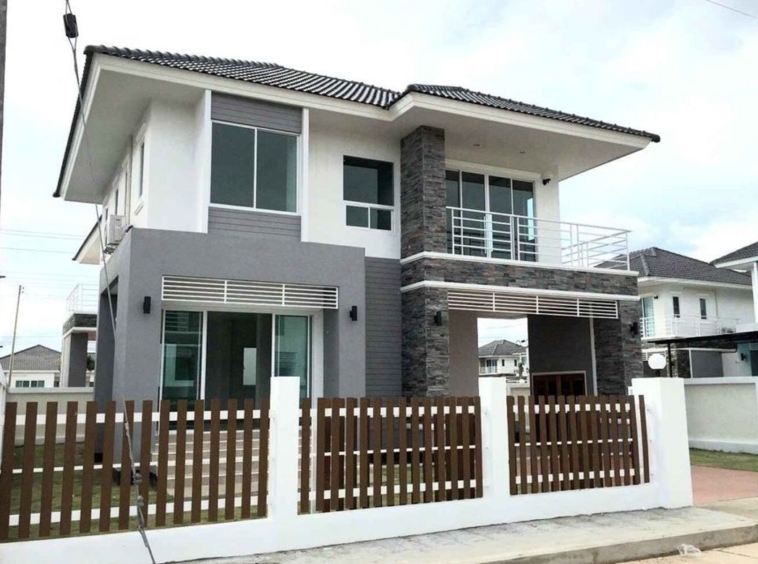 For sale house in San Sai