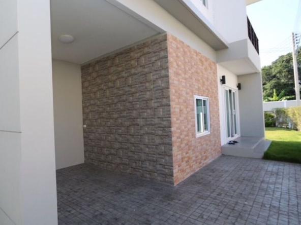 2 storey detached house for sale