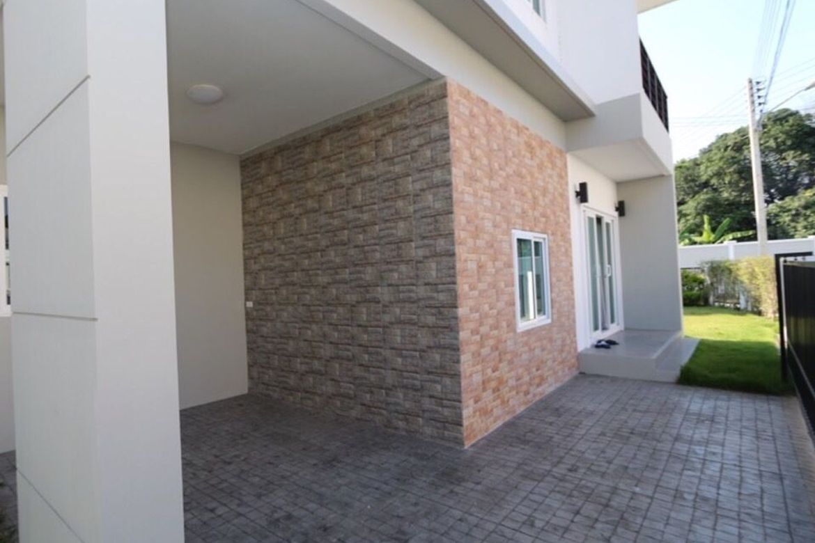 2 storey detached house for sale