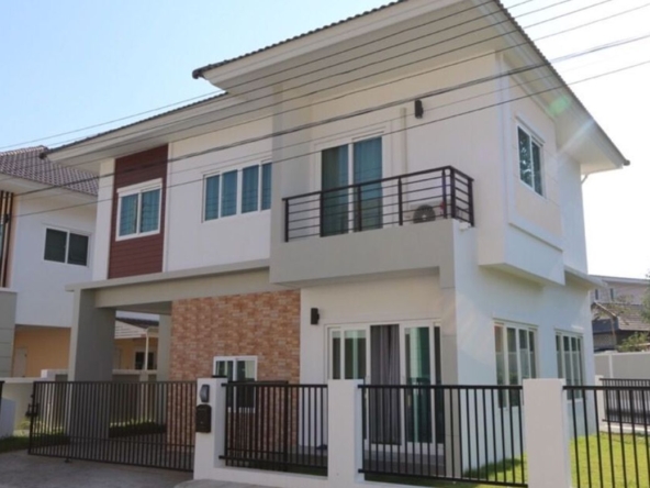 2 storey detached house for sale