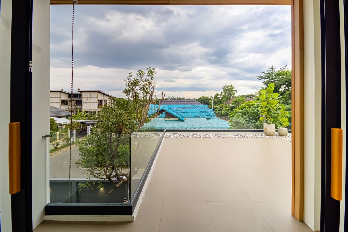 Luxury Pool Villa for Sale – 2-Story Detached House Location: Nong Phueng Subdistrict