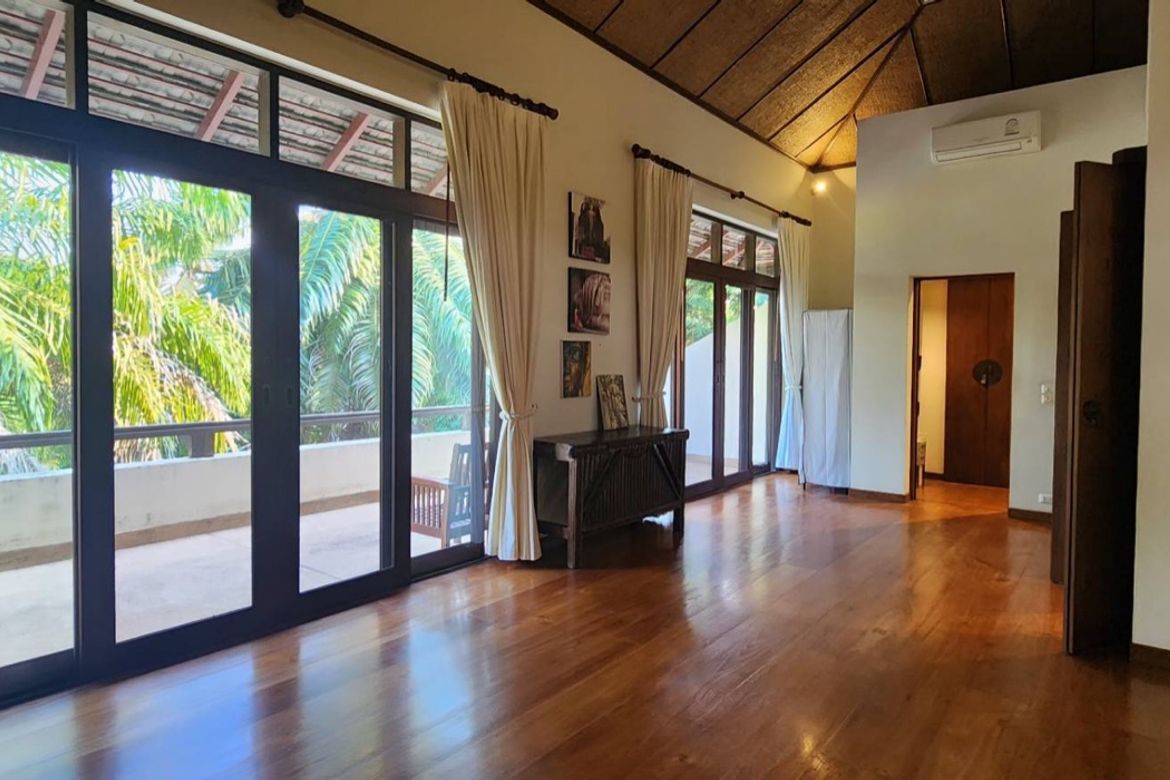 A unique house 3 bed with a private pool for sale in Doi Saket